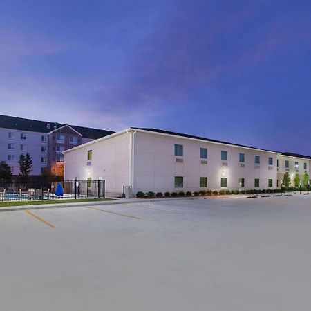 Days Inn By Wyndham Baton Rouge Airport Екстериор снимка